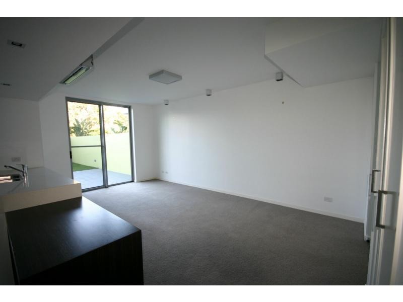 Unit 201/159 Logan Road, Woolloongabba QLD 4102