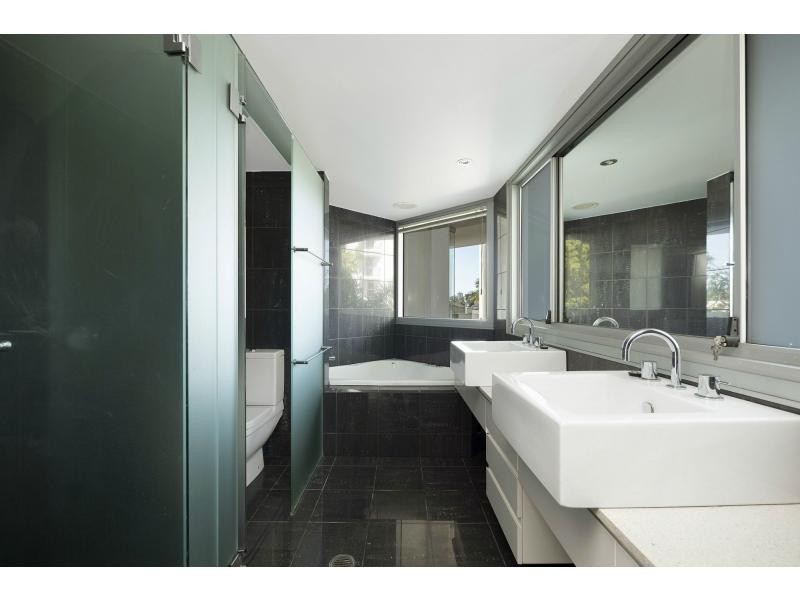 Unit 101/1 O’Connell Street, Kangaroo Point QLD 4169