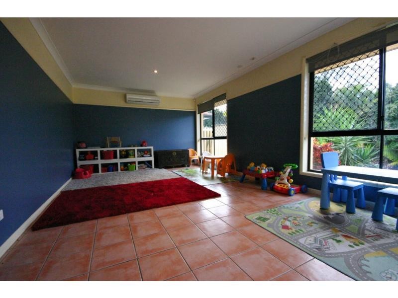 30 Palmetto Place, Bridgeman Downs QLD 4035