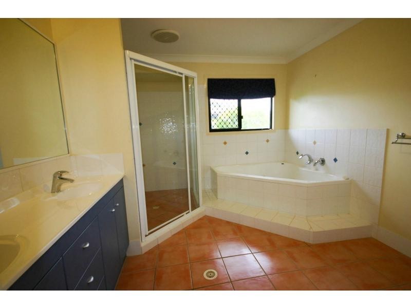 30 Palmetto Place, Bridgeman Downs QLD 4035