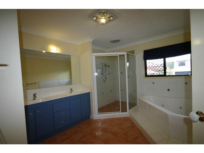 30 Palmetto Place, Bridgeman Downs QLD 4035