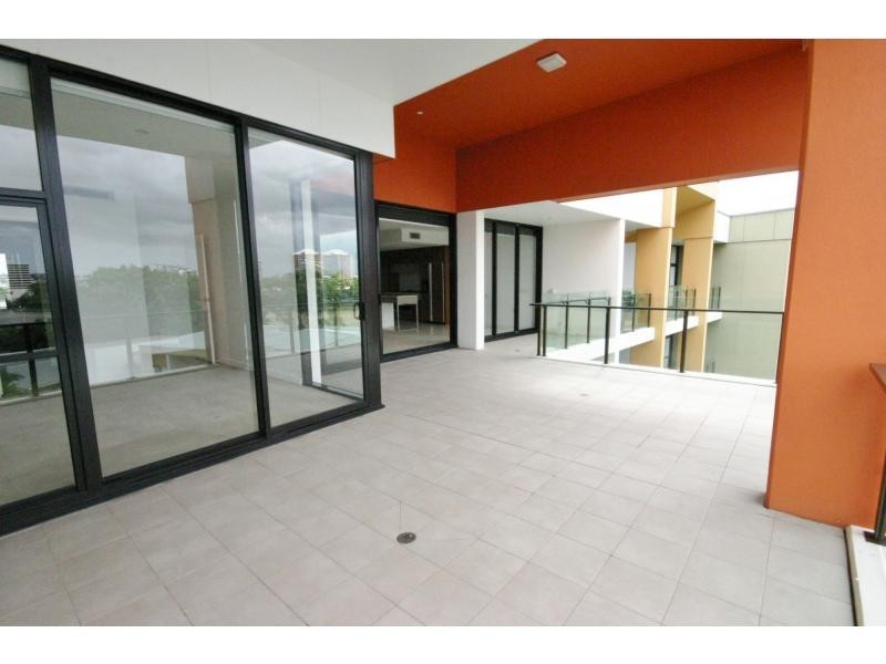 Unit 265/10 Pidgeon Close, West End QLD 4101