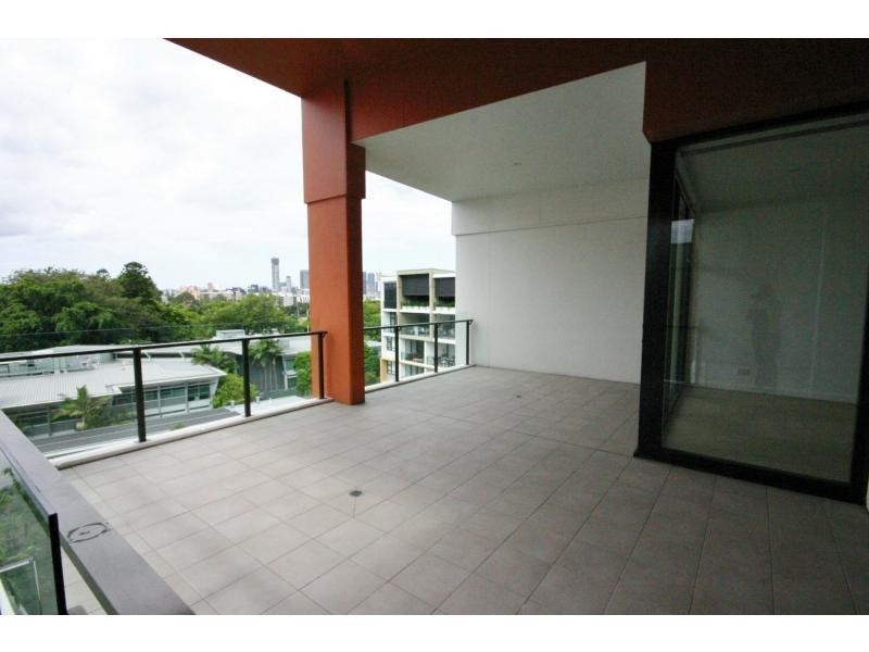 Unit 265/10 Pidgeon Close, West End QLD 4101