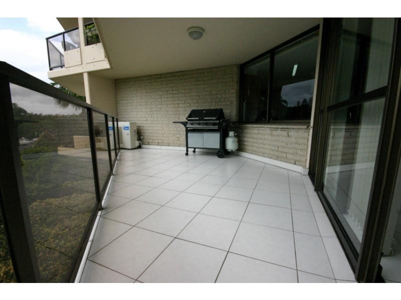 Unit 33/10 Lower River Terrace, South Brisbane QLD 4101