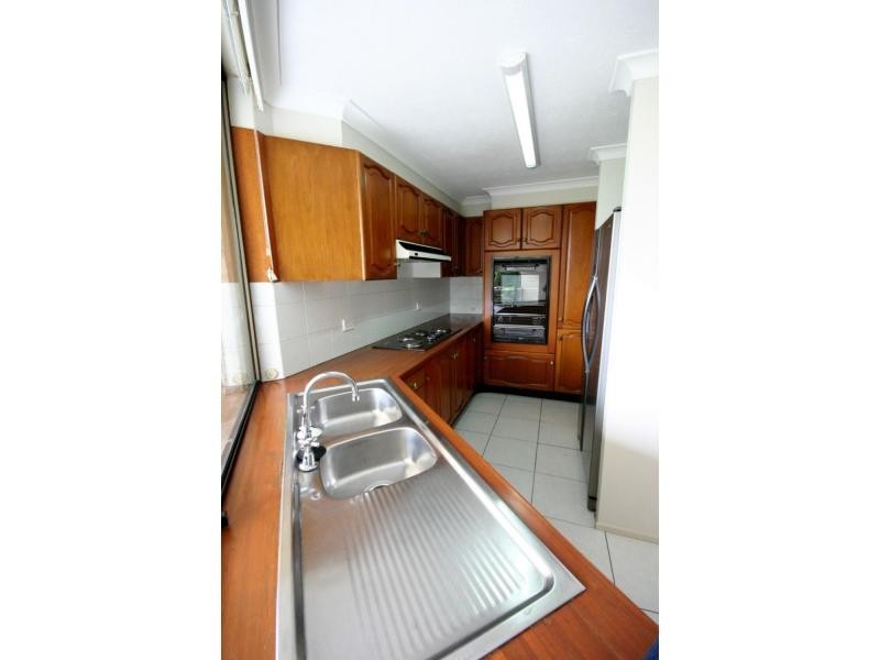 Unit 33/10 Lower River Terrace, South Brisbane QLD 4101