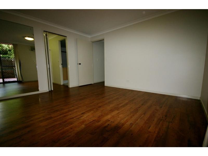 Unit 33/10 Lower River Terrace, South Brisbane QLD 4101