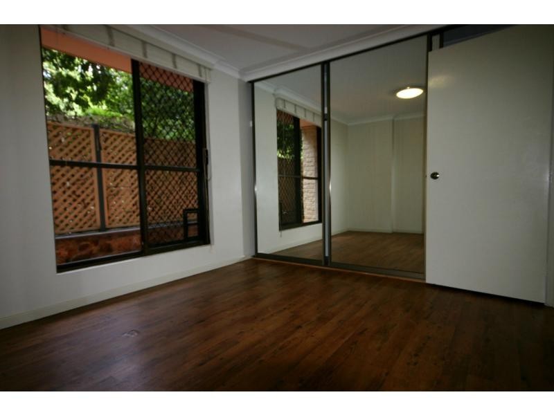 Unit 33/10 Lower River Terrace, South Brisbane QLD 4101