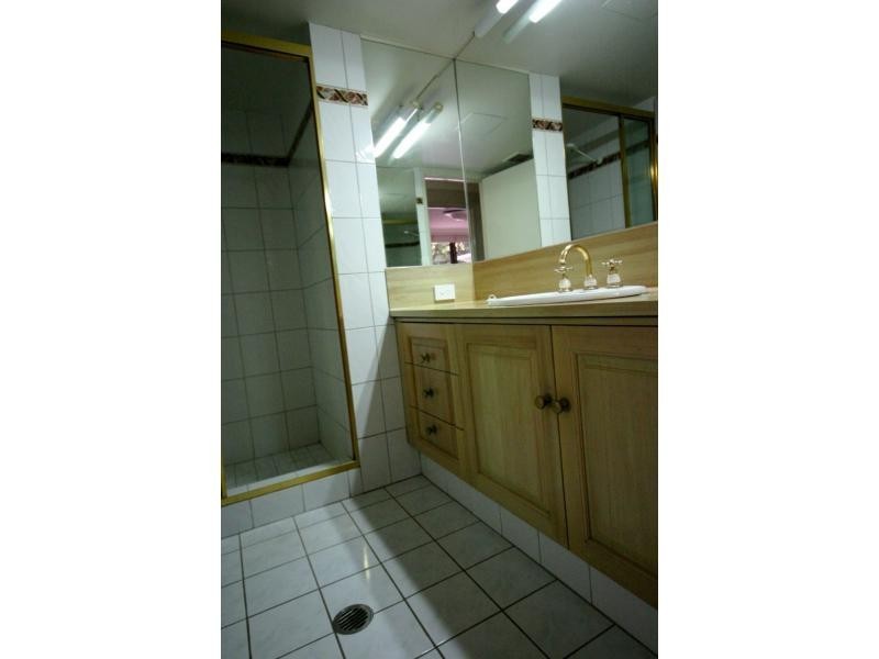 Unit 33/10 Lower River Terrace, South Brisbane QLD 4101