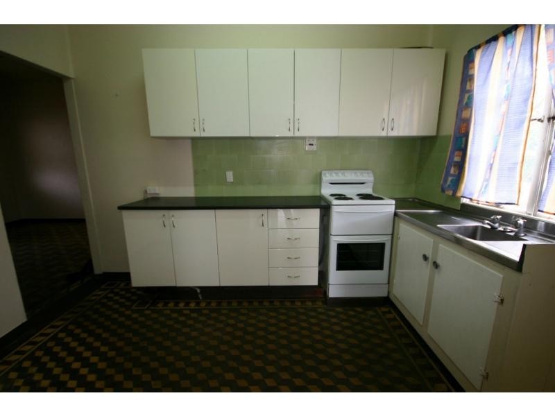 282 Nudgee Road, Hendra QLD 4011