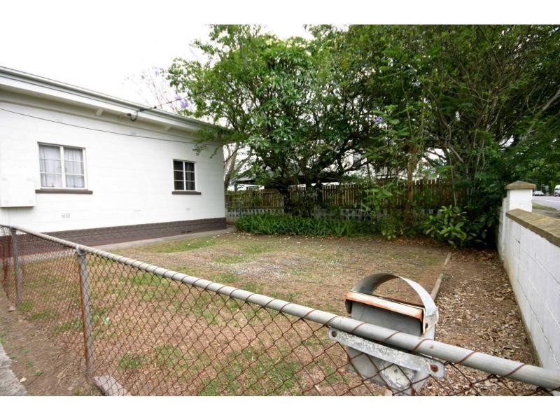 282 Nudgee Road, Hendra QLD 4011