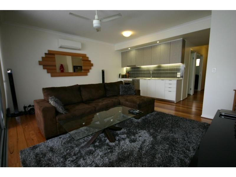 66 Waldheim Street, Annerley QLD 4103