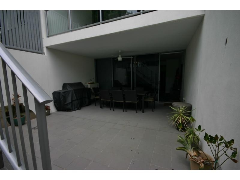 66 Waldheim Street, Annerley QLD 4103