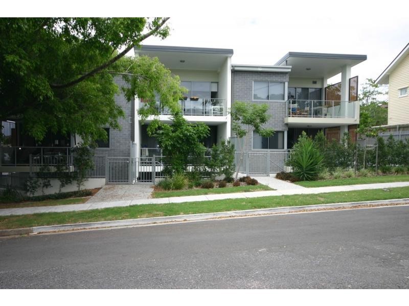 66 Waldheim Street, Annerley QLD 4103