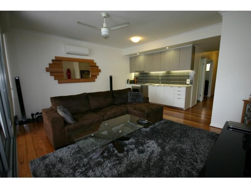 66 Waldheim Street, Annerley QLD 4103