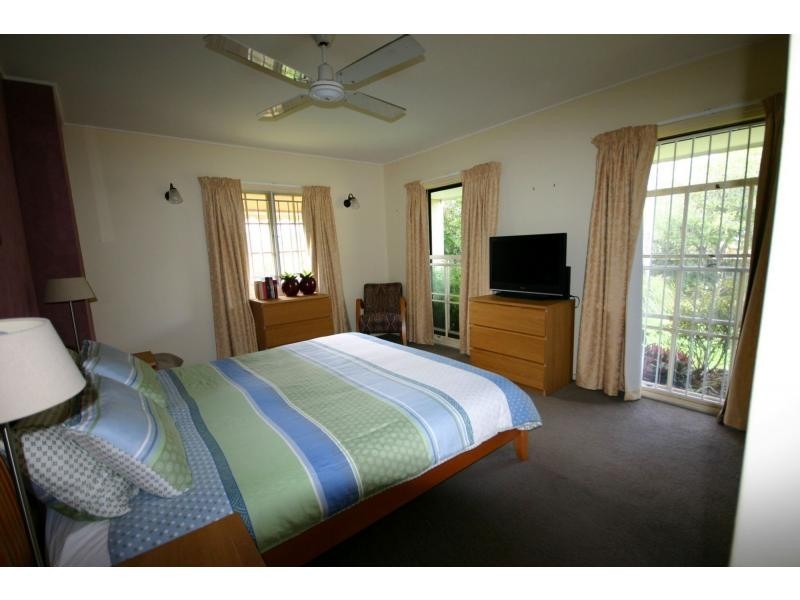 96 Kenmore Road, Kenmore, Kenmore QLD 4069