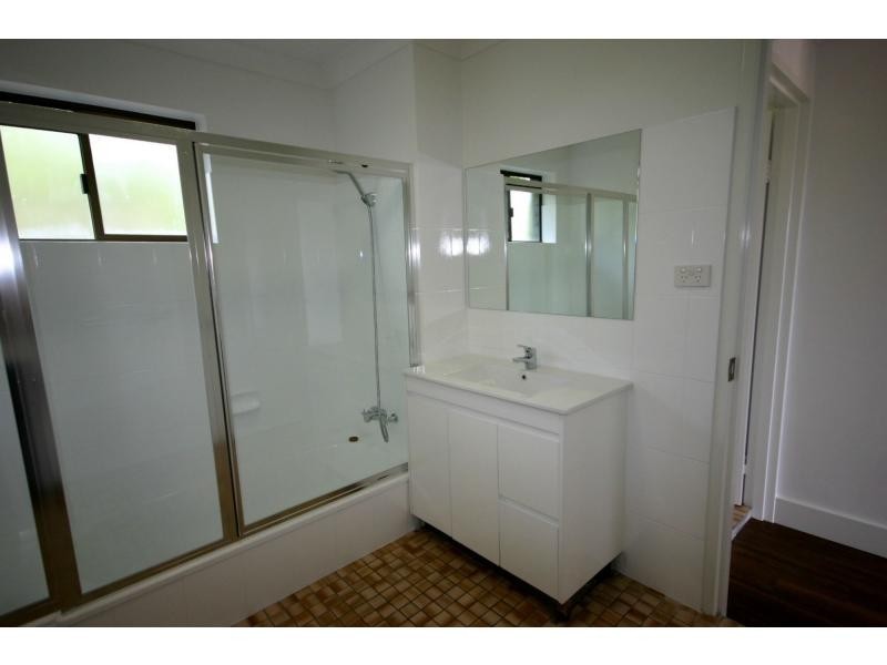 Unit 4/18 Devoy Street, Ashgrove QLD 4060