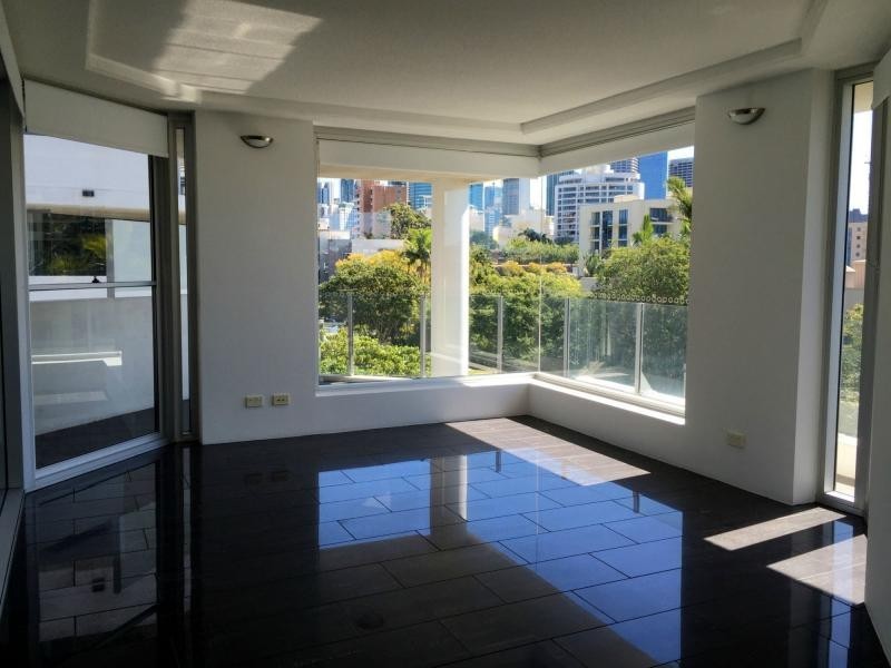 Unit 101/1 O’Connell Street, Kangaroo Point QLD 4169