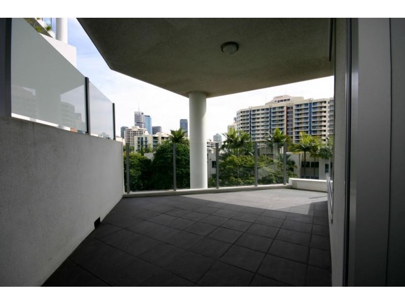 Unit 101/1 O’Connell Street, Kangaroo Point QLD 4169