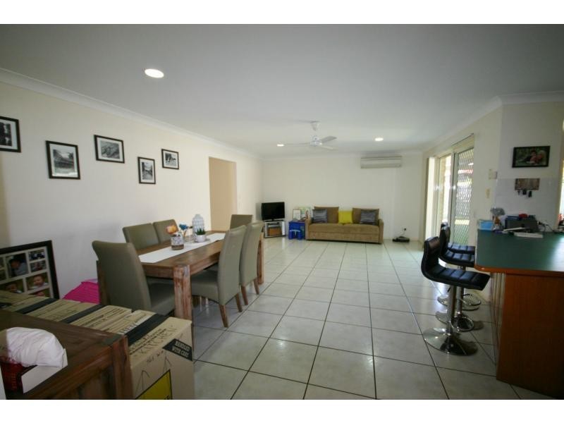 27 Melvina Place, Bracken Ridge QLD 4017