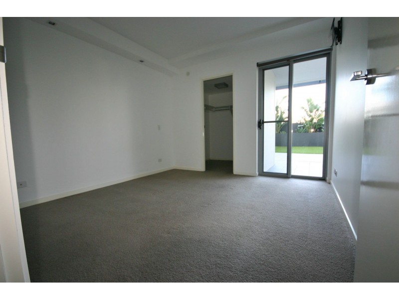 201/159 Logan Road, Woolloongabba QLD 4102