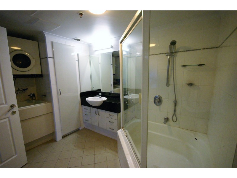 18/35 Howard Street, Brisbane City QLD 4000