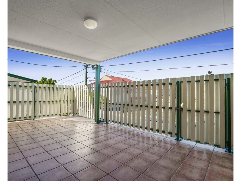 3/15-17 Vera St, Greenslopes QLD 4120