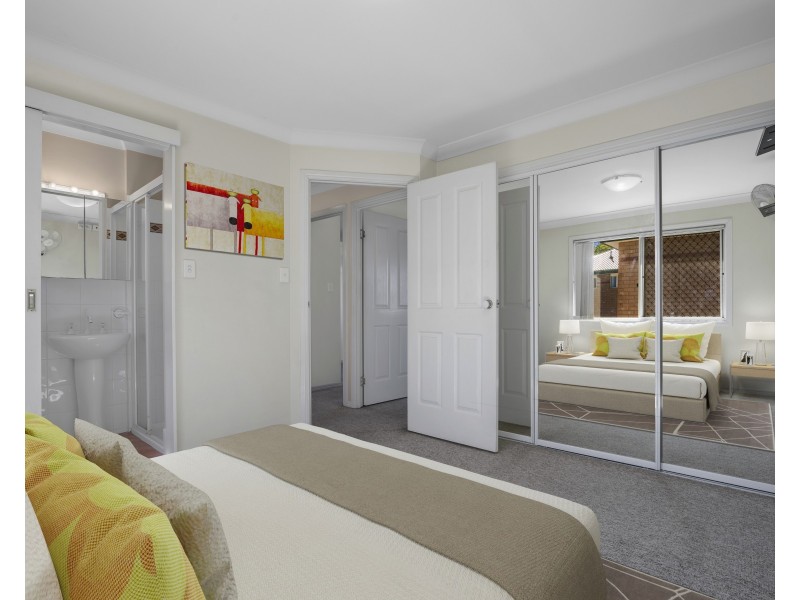 3/15-17 Vera St, Greenslopes QLD 4120