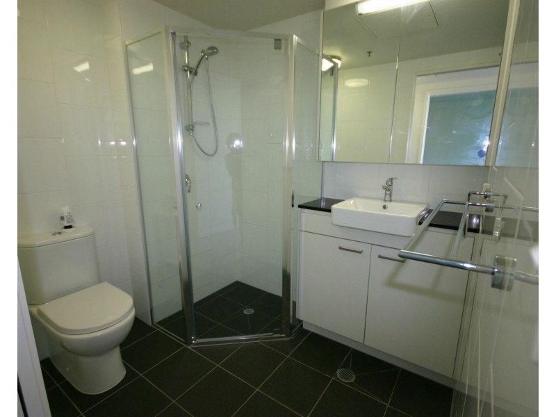 112/18 Thorn St, Kangaroo Point QLD 4169