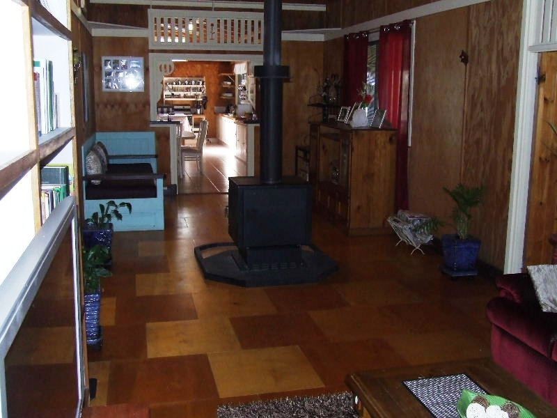 25 Bucknall Court, Regency Downs QLD 4341