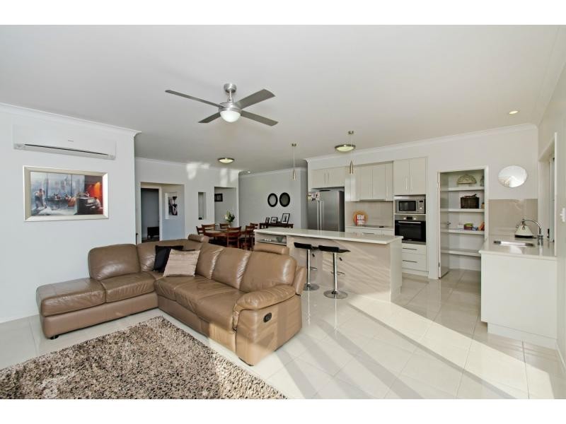 25 Robyn Terrace, Fernvale QLD 4306