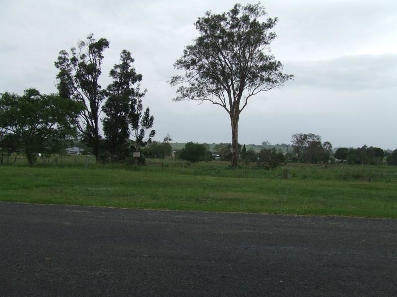 27 Edward Street, Marburg QLD 4346