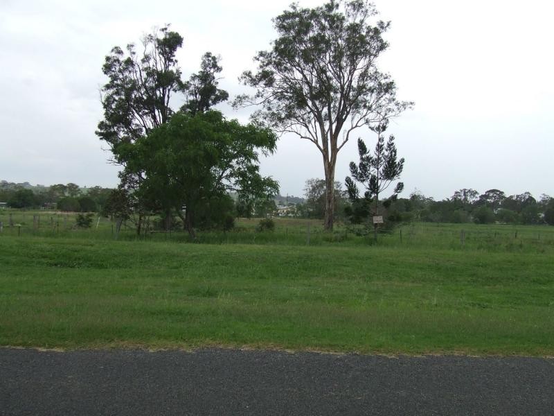 27 Edward Street, Marburg QLD 4346