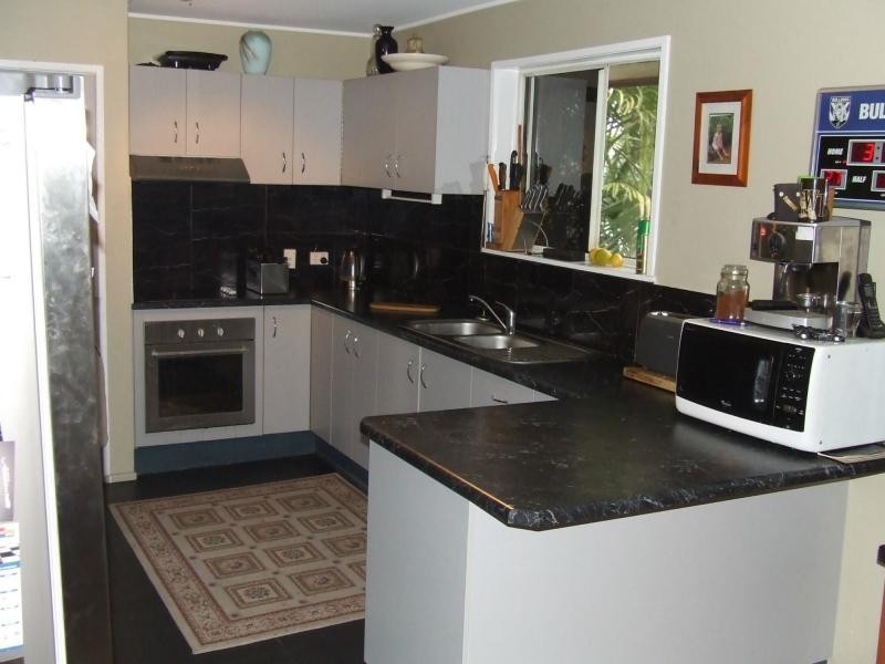 12 Thomas Street, Flinders View QLD 4305