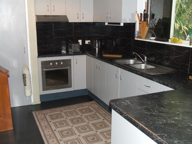 12 Thomas Street, Flinders View QLD 4305