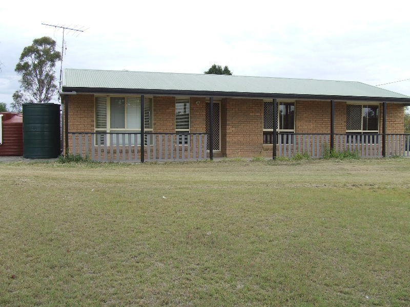 4 Hein Court, Regency Downs QLD 4341