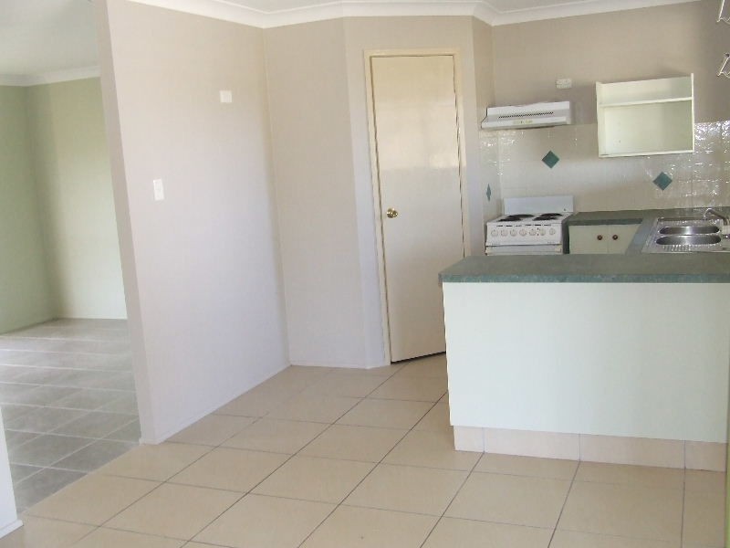 4 Hein Court, Regency Downs QLD 4341