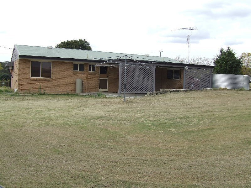 4 Hein Court, Regency Downs QLD 4341