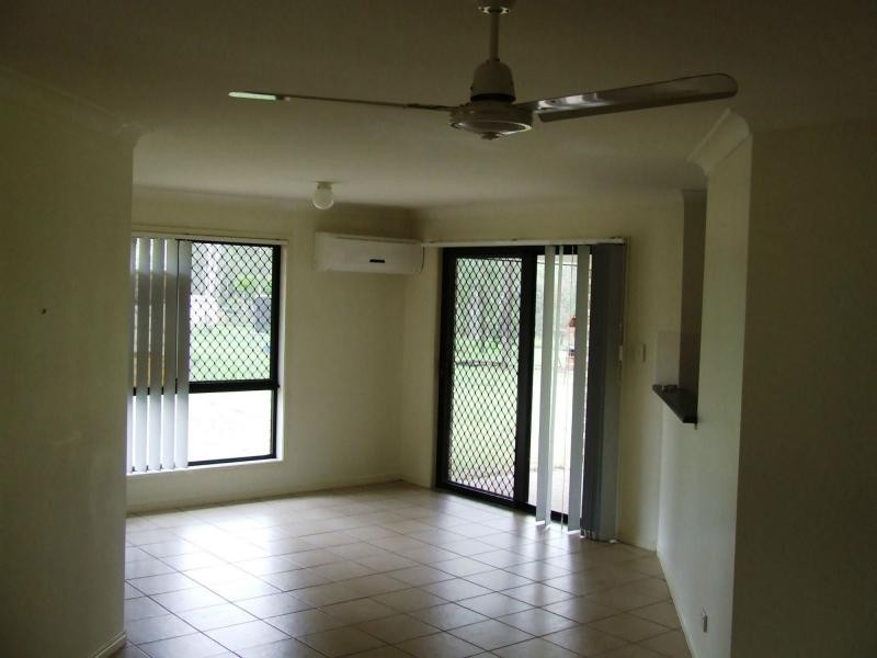 L8 River Oak Court, Lowood QLD 4311