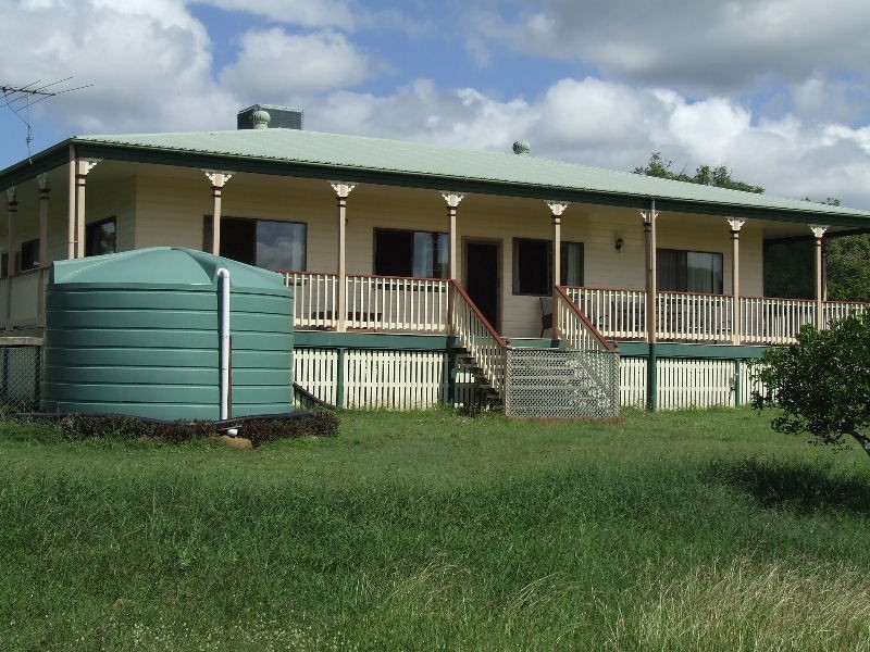 7 Dumke Street, Lowood QLD 4311