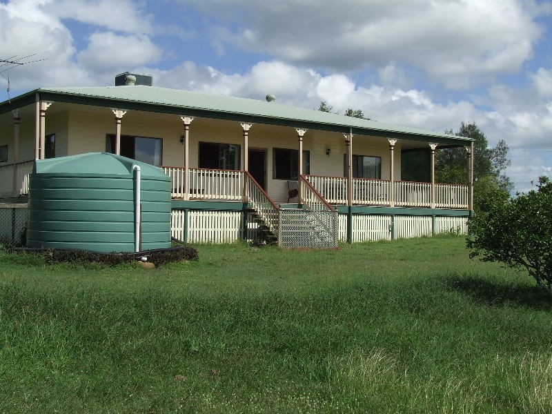7 Dumke Street, Lowood QLD 4311