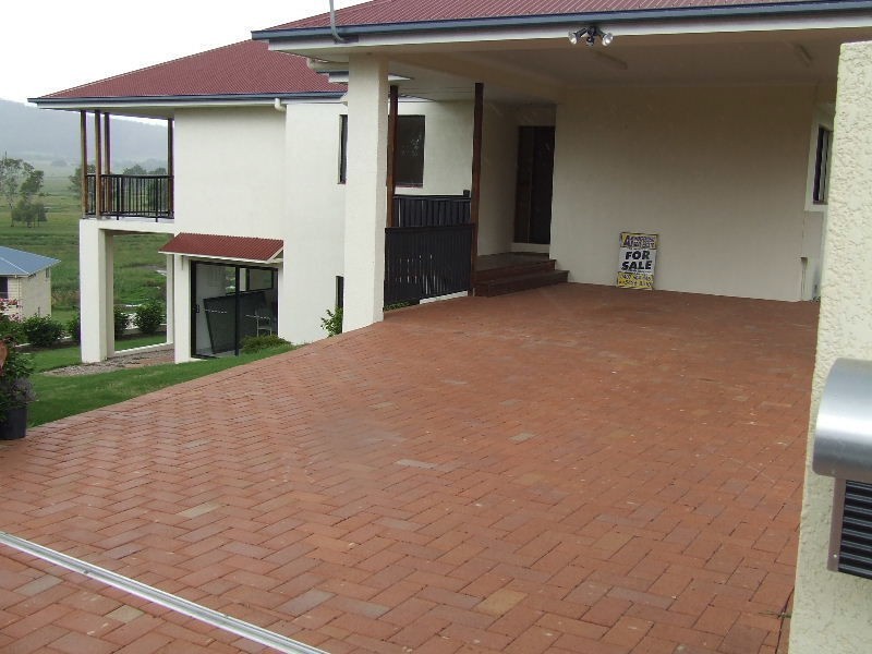 30 Scott Place, Hatton Vale QLD 4341