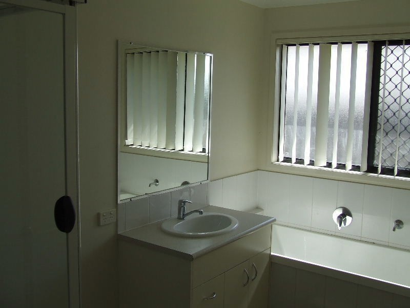 14 Honeyeater Place, Eagle Rise, Lowood QLD 4311