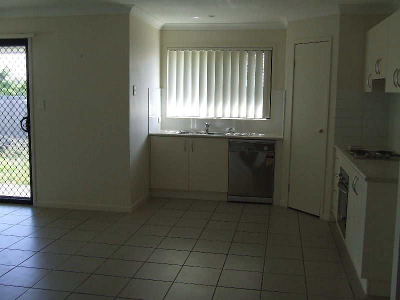 14 Honeyeater Place, Eagle Rise, Lowood QLD 4311