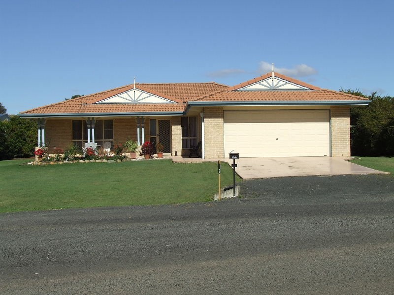 12 Ruthenberg Street, Lowood QLD 4311