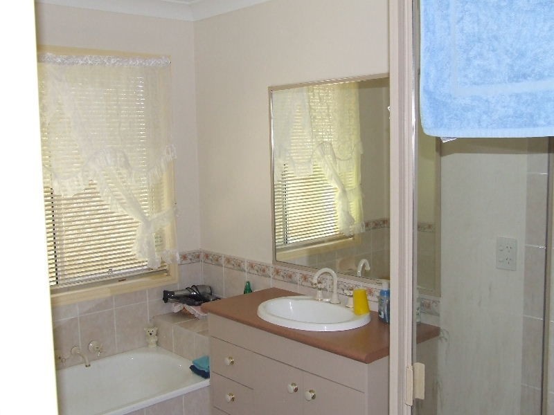 12 Ruthenberg Street, Lowood QLD 4311