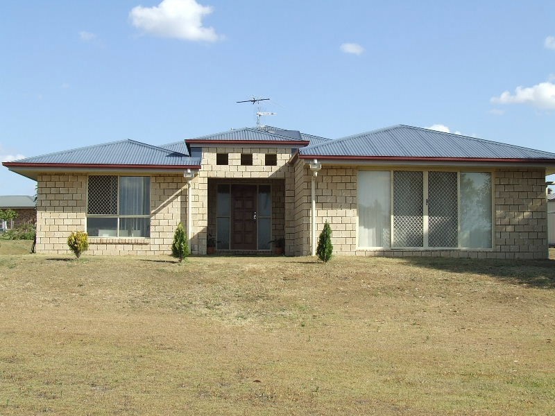 2 Moore Close, Hatton Vale QLD 4341