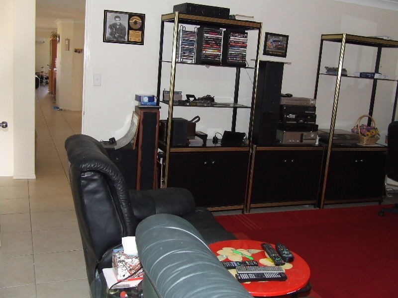 2 Moore Close, Hatton Vale QLD 4341