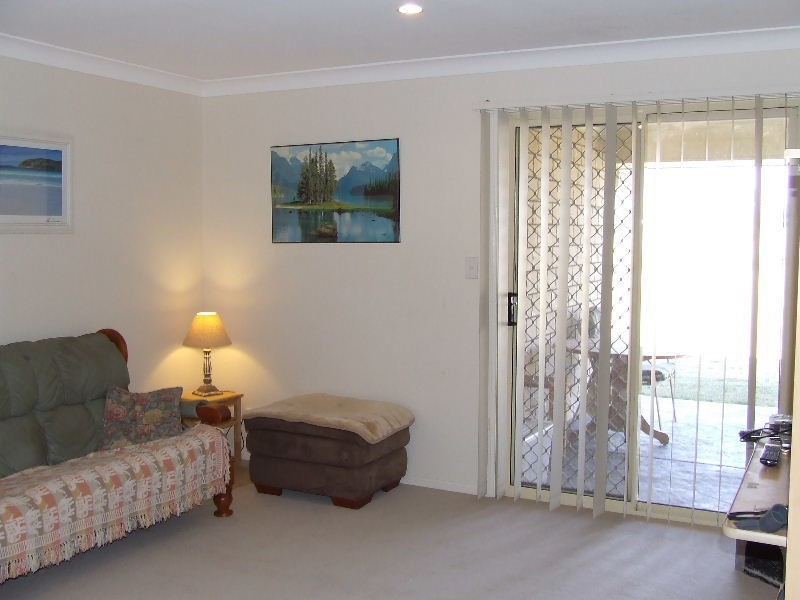 2 Moore Close, Hatton Vale QLD 4341