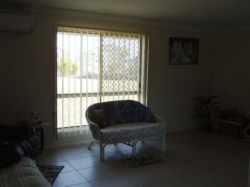 2 Moore Close, Hatton Vale QLD 4341