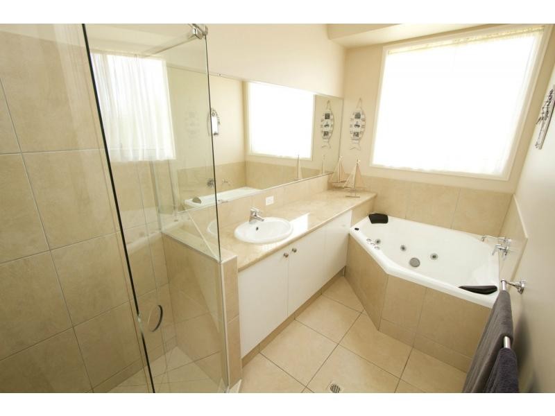 3 Benjamin Court, Regency Downs QLD 4341